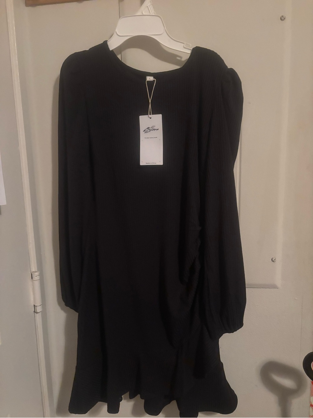 Long-Sleeve Black Puff Shoulder Dress — Classic Elegant Silhouette